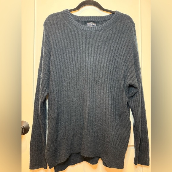 Abercrombie & Fitch Women’s Navy Blue Pull Over Sweater Size L - Picture 1 of 6